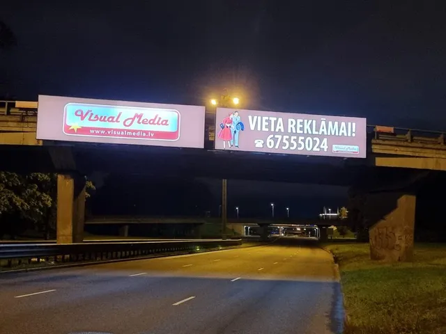 Gaismas reklāmas — RETINA 11