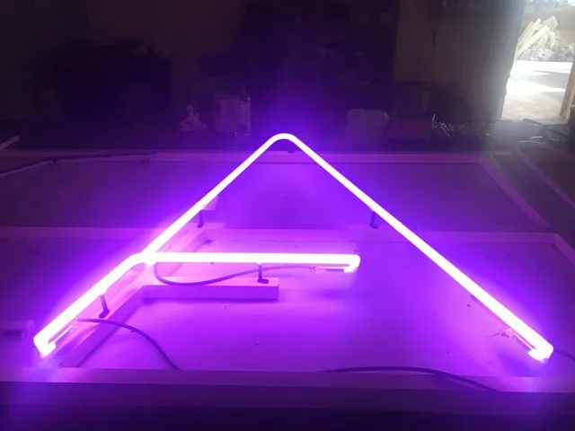 Gaismas reklāmas — RETINA 40